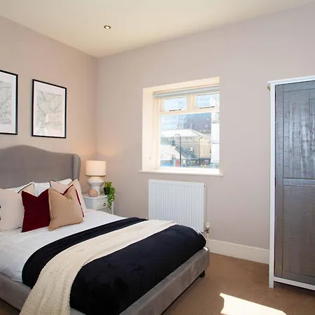 The Stylish Gem Of - Sleeps 6 *