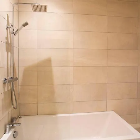 The Stylish Gem Of - Sleeps 6 * 哈罗盖特
