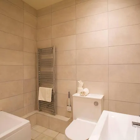 The Stylish Gem Of - Sleeps 6 哈罗盖特
