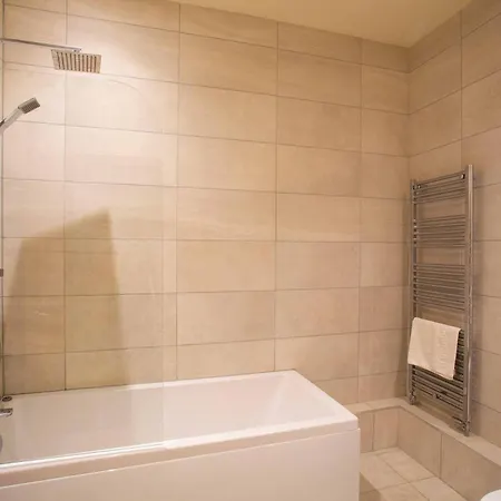 The Stylish Gem Of - Sleeps 6